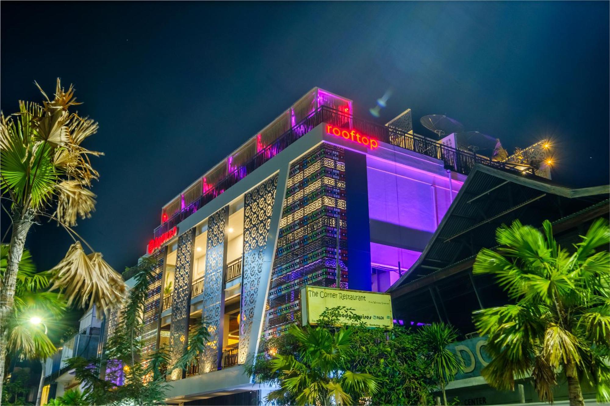 Dejavu 2.0 Hotel Bajo Komodo Лабуан-Баджо Екстер'єр фото