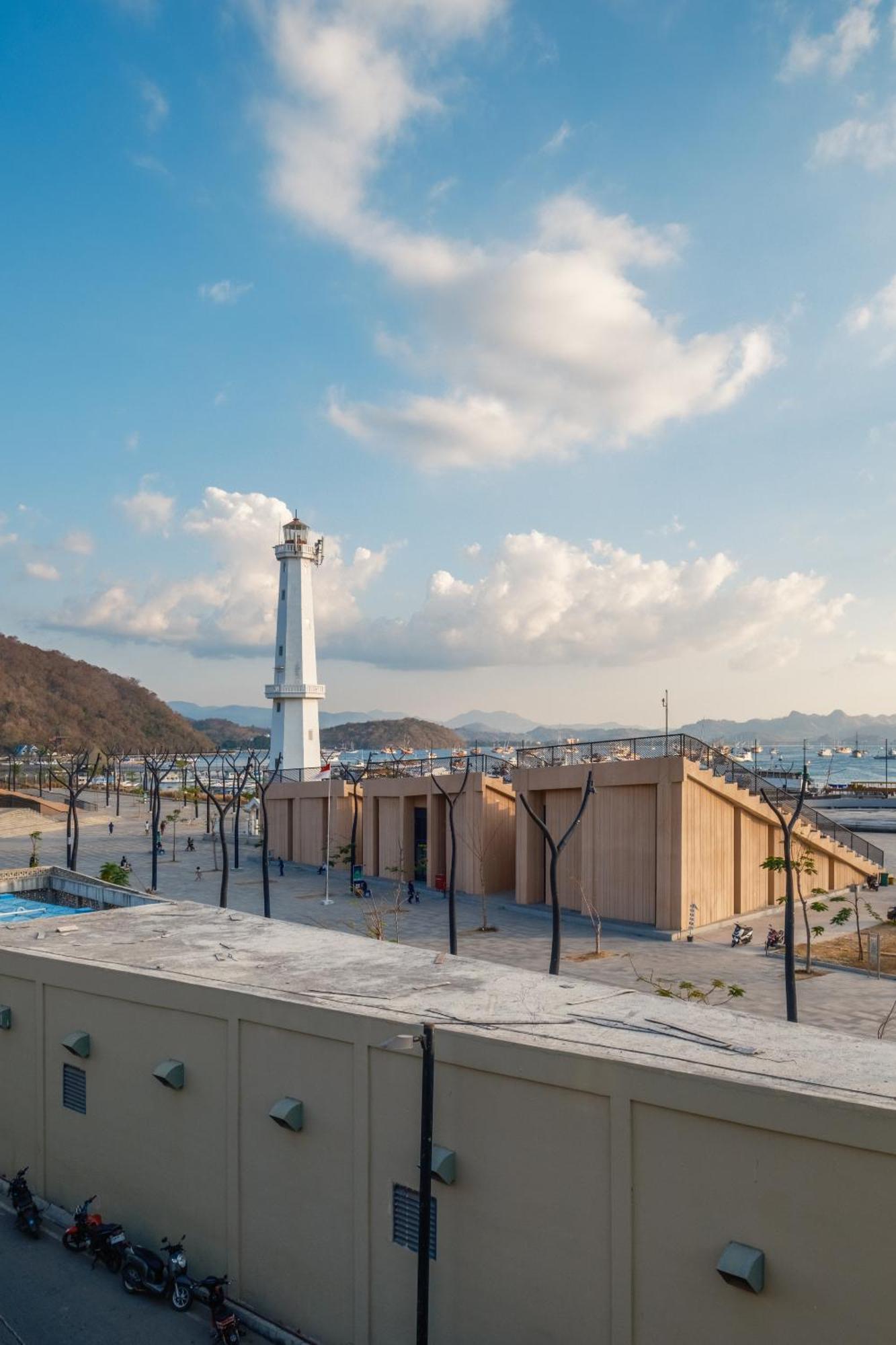 Dejavu 2.0 Hotel Bajo Komodo Лабуан-Баджо Екстер'єр фото
