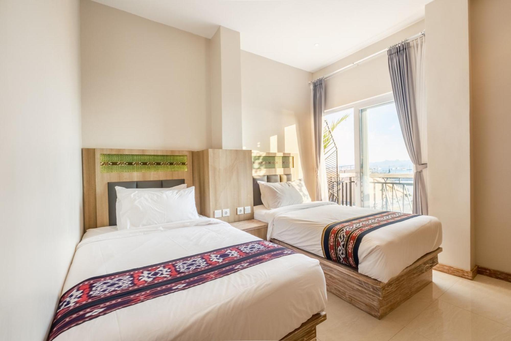Dejavu 2.0 Hotel Bajo Komodo Лабуан-Баджо Екстер'єр фото